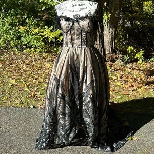 Elegant Strapless Ball Gown Dress in Champagne and Black